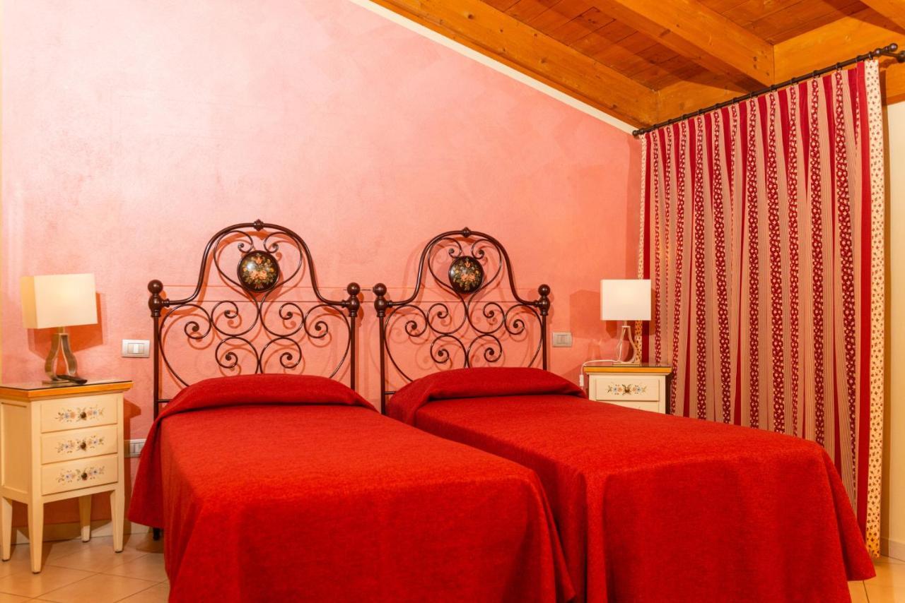 Agriturismo Dei Grippi Sona Ngoại thất bức ảnh