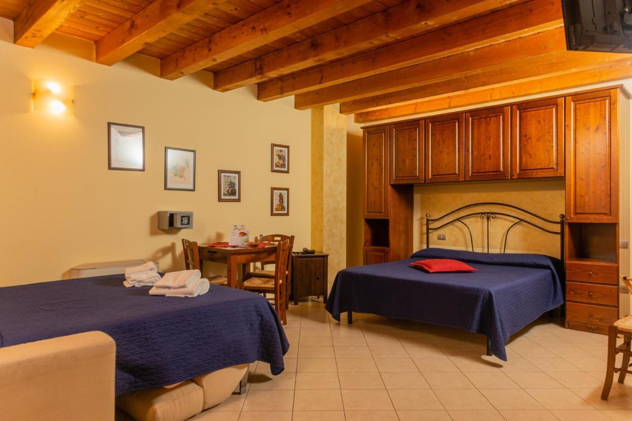 Agriturismo Dei Grippi Sona Ngoại thất bức ảnh
