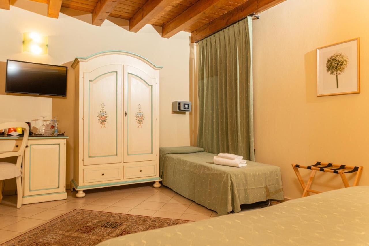 Agriturismo Dei Grippi Sona Ngoại thất bức ảnh